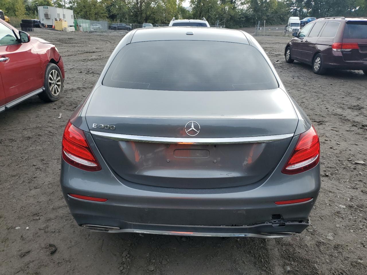 WDDZF4JB8JA451742 2018 Mercedes-Benz E 300