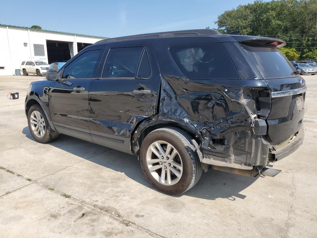 2017 Ford Explorer - Image 2