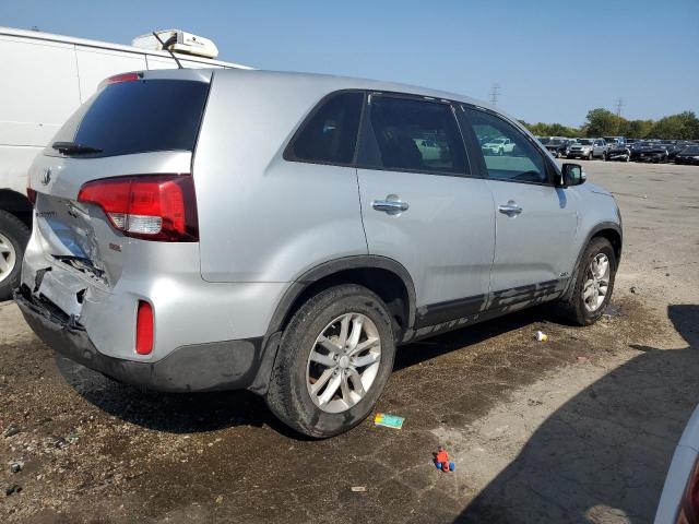  KIA SORENTO 2015 Srebrny