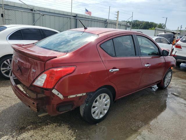  NISSAN VERSA 2018 Czerwony