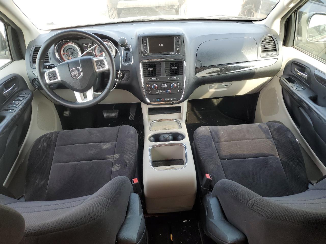 2013 Dodge Caravan - Image 8