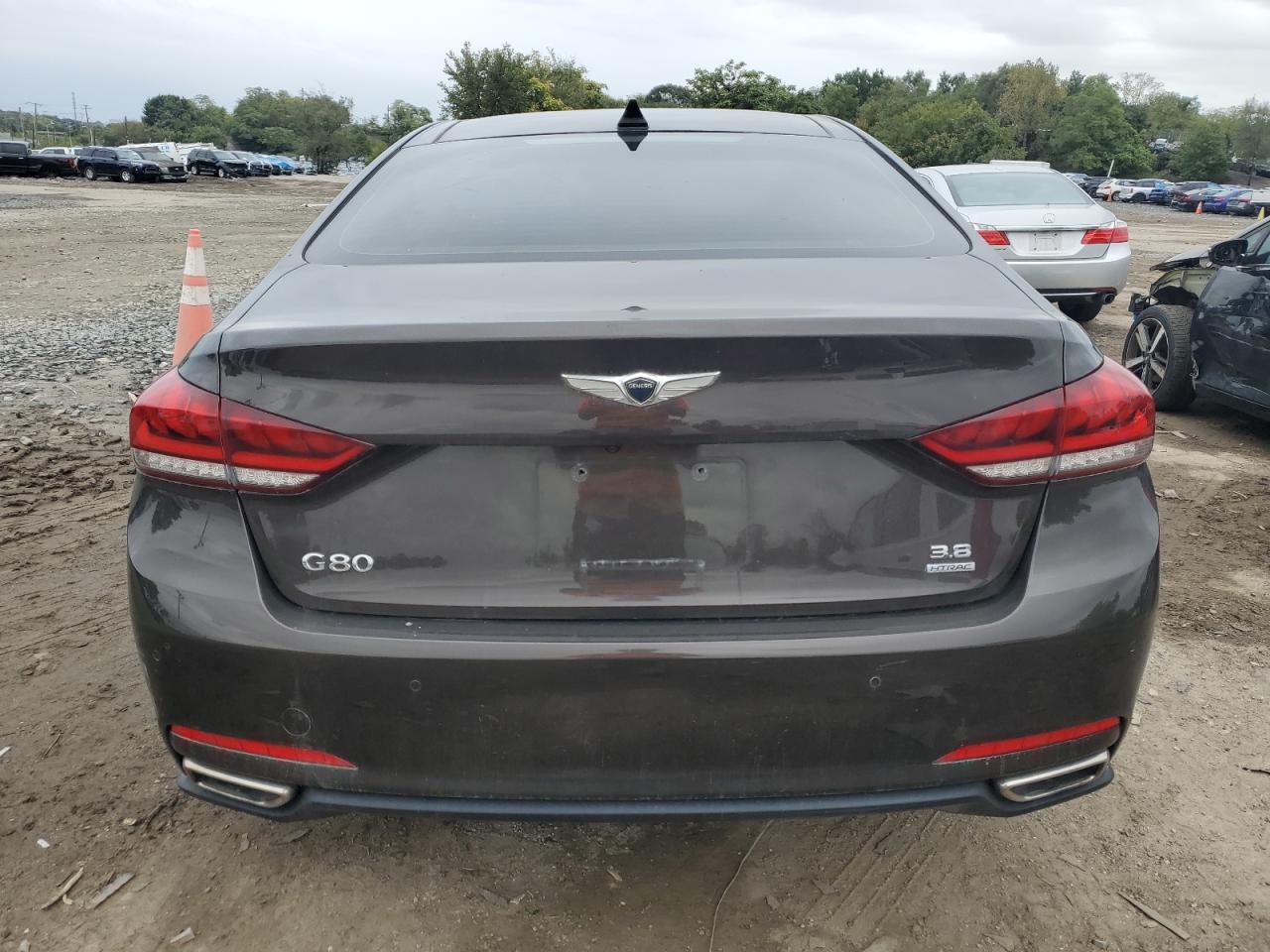 KMHGN4JE3HU172637 2017 Genesis G80 Base