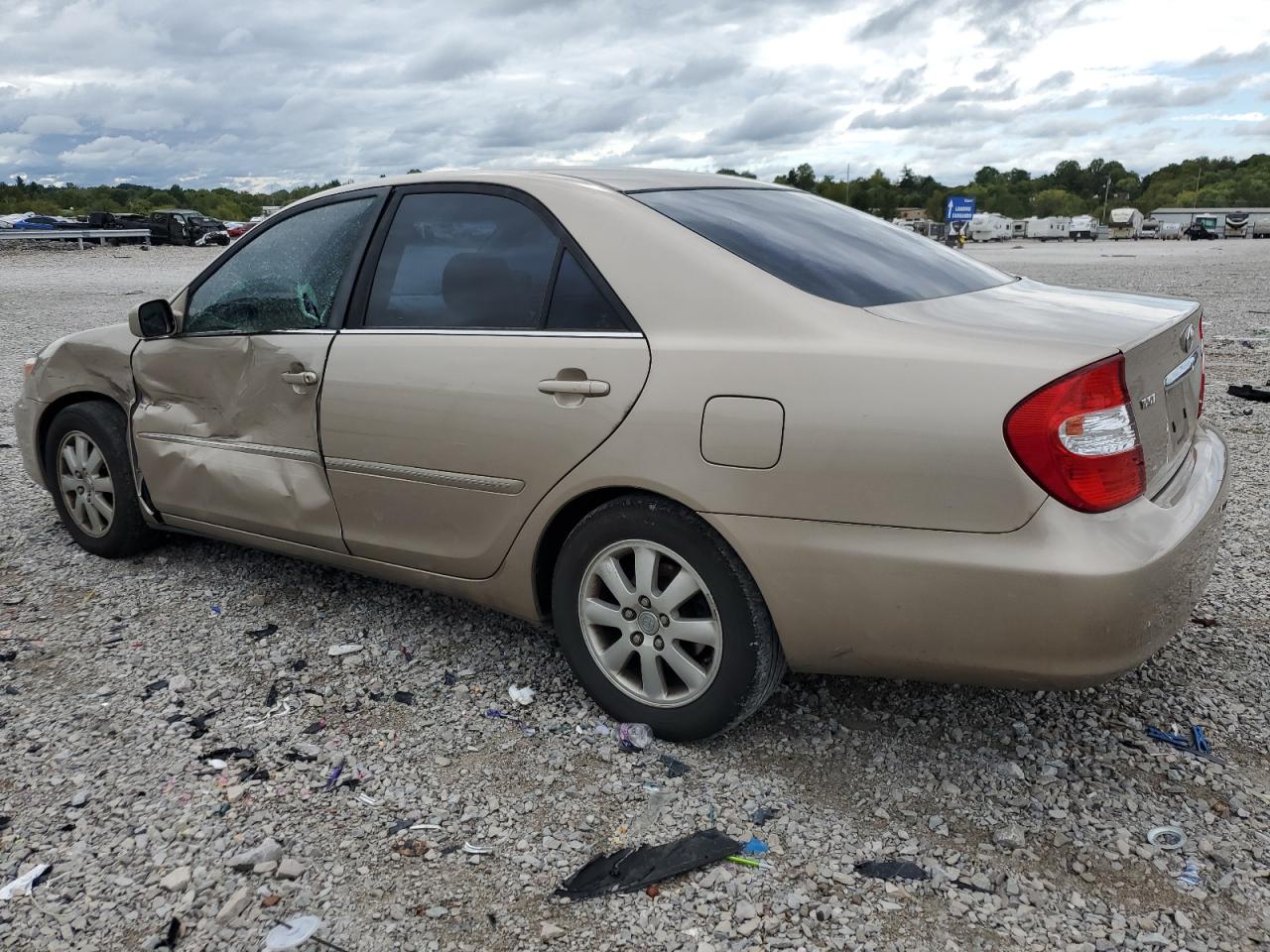 4T1BF30K03U545361 2003 Toyota Camry Le