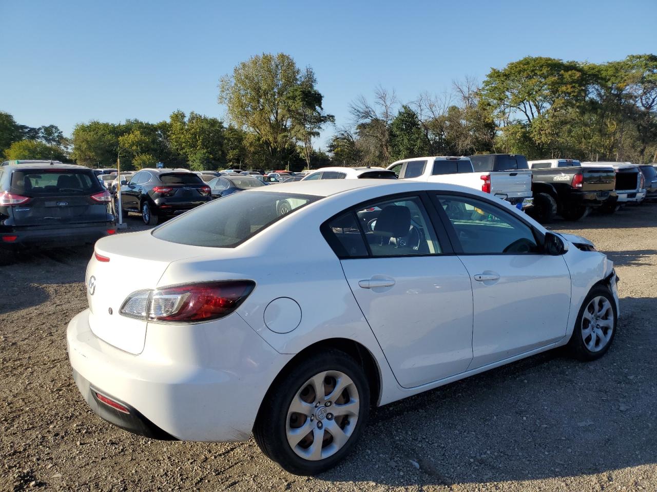 2010 Mazda 3 - Image 3