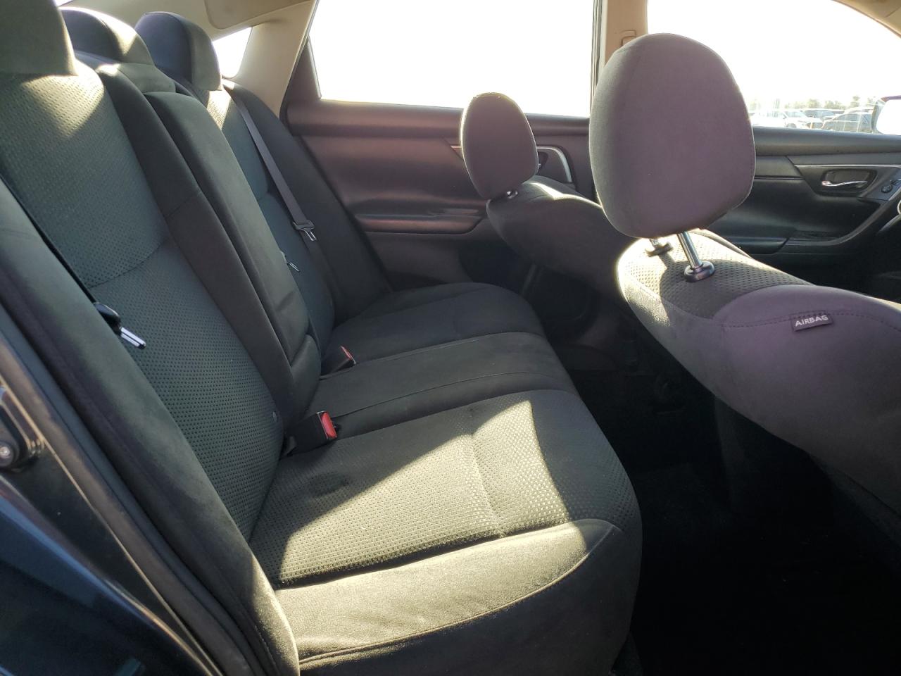 2015 Nissan Altima - Image 10