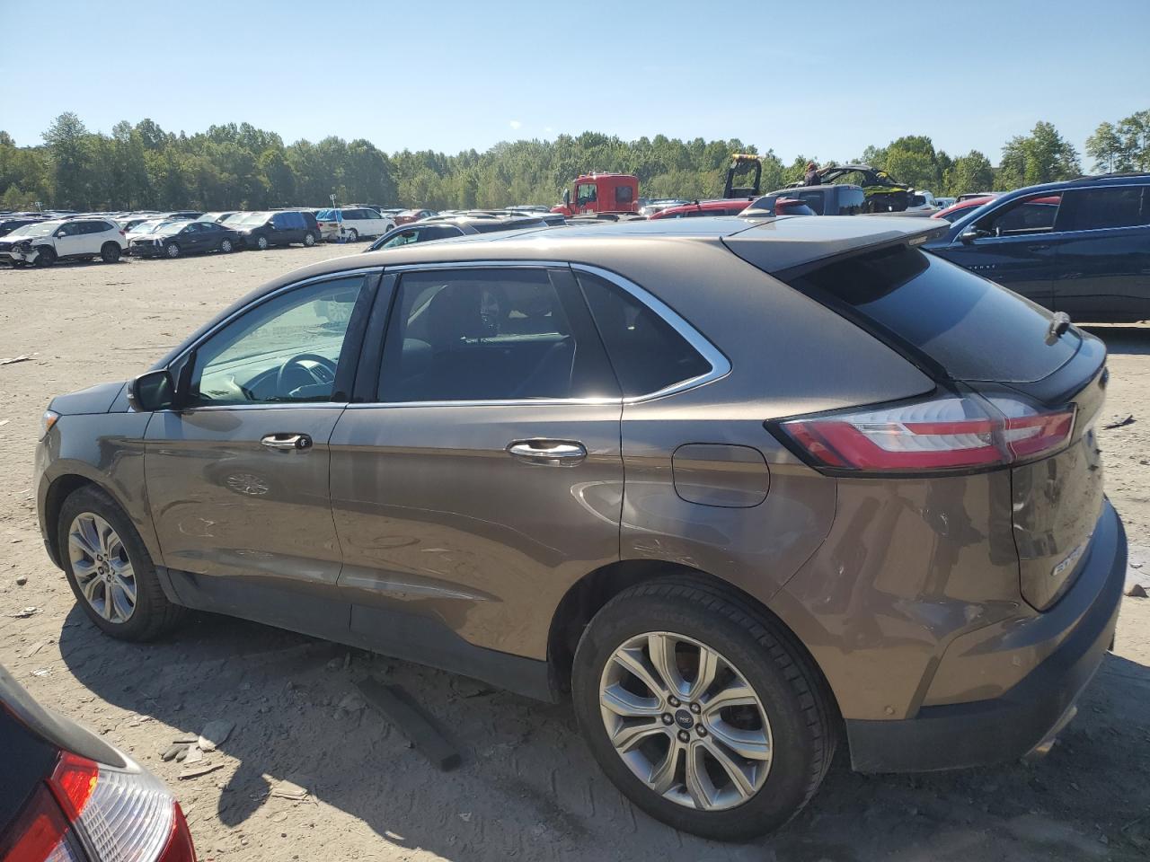 2019 Ford Edge - Image 2