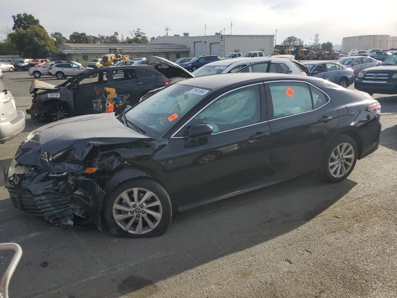 4T1C11AK8MU524376 2021 TOYOTA CAMRY - Image 1