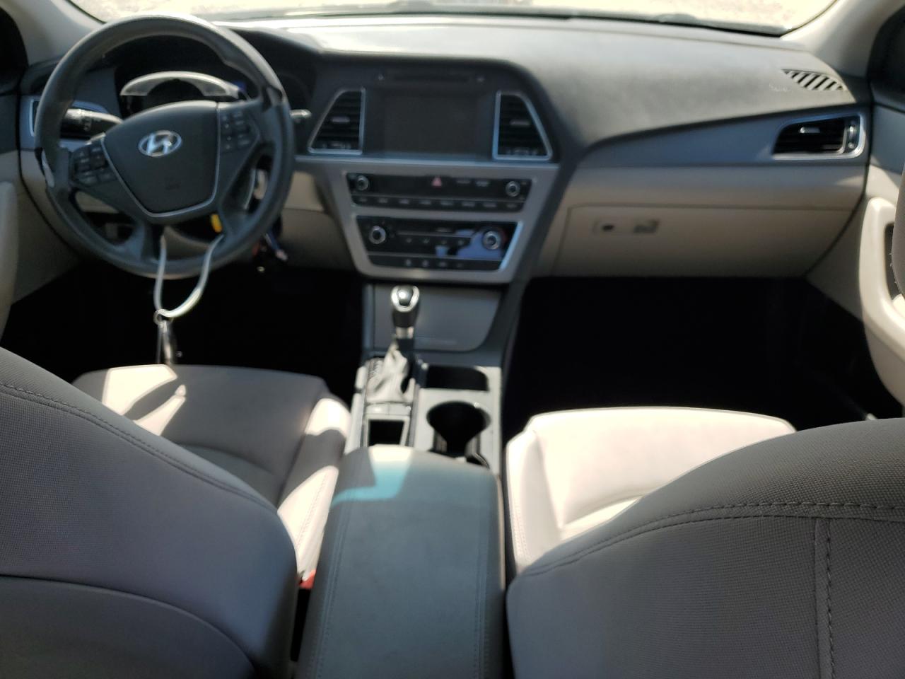 5NPE24AFXHH555658 2017 Hyundai Sonata Se