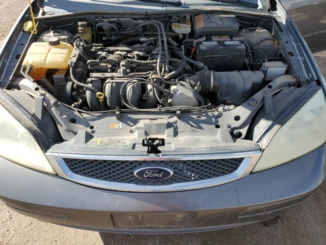 1FAHP34N25W115683 2005 Ford Focus Zx4