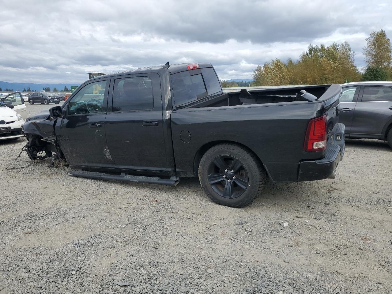 1C6RR7MT6FS691324 2015 Ram 1500 Sport