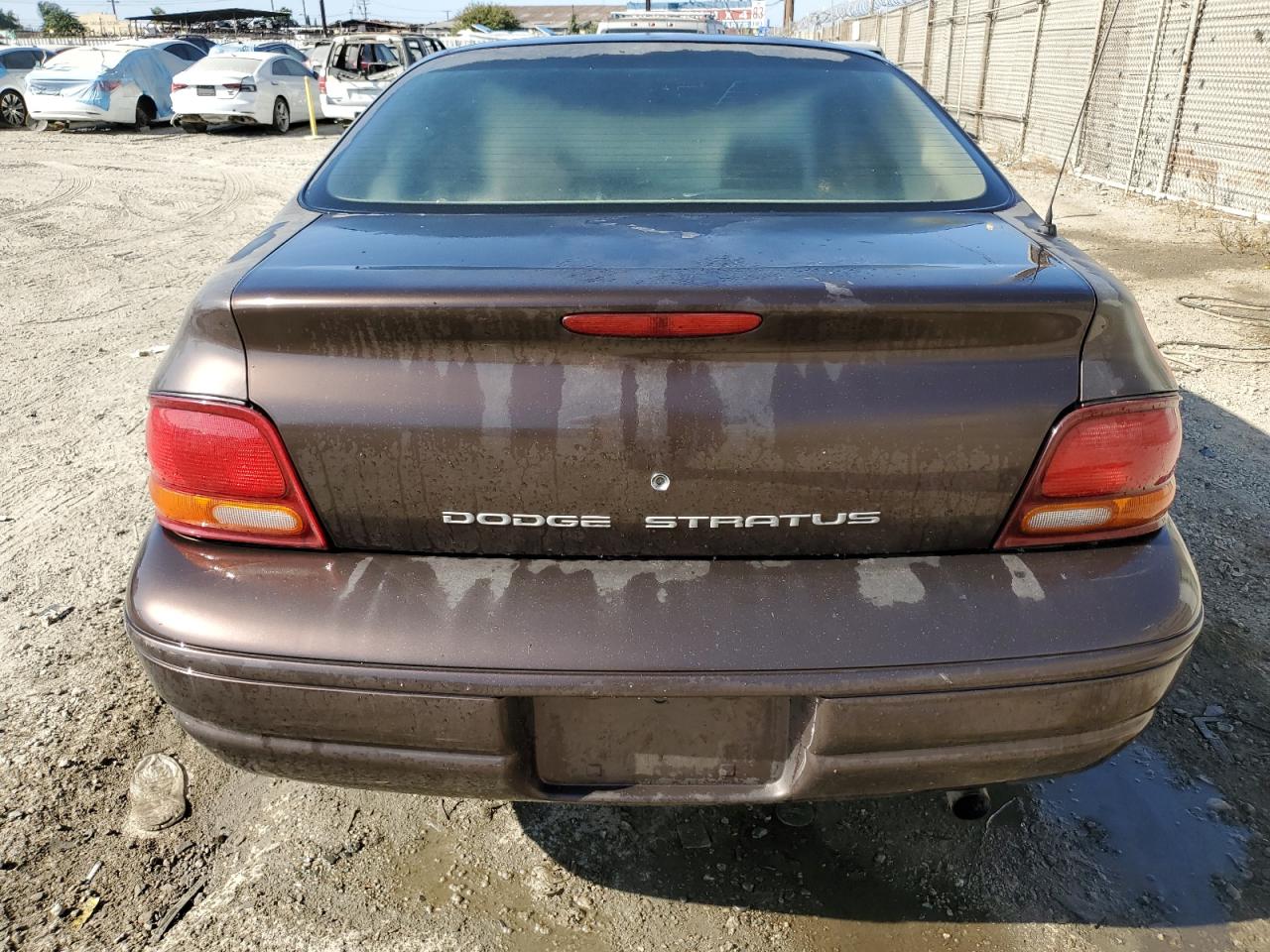 1B3EJ46X5VN540079 1997 Dodge Stratus