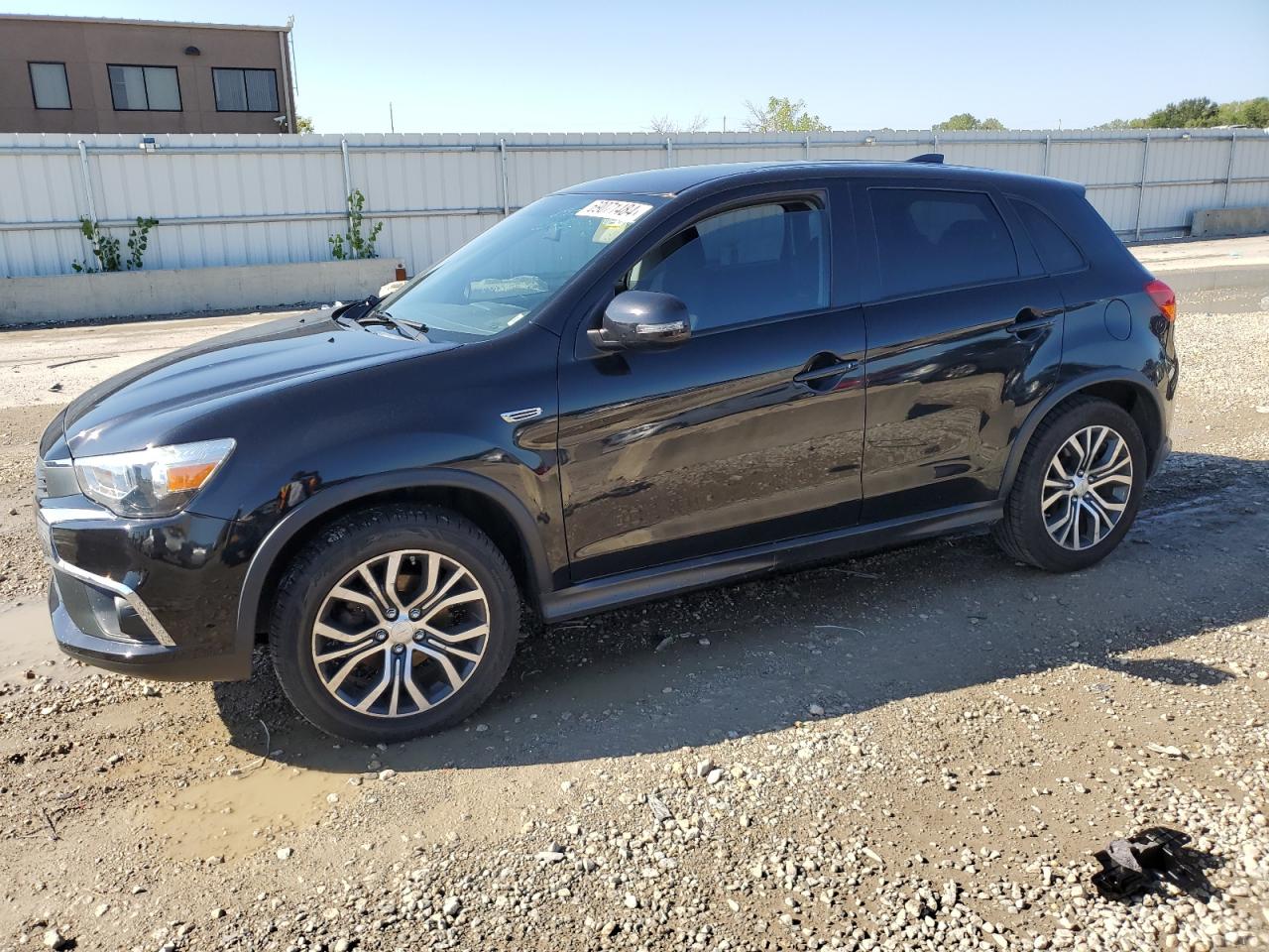 2017 Mitsubishi Outlander - Image 1