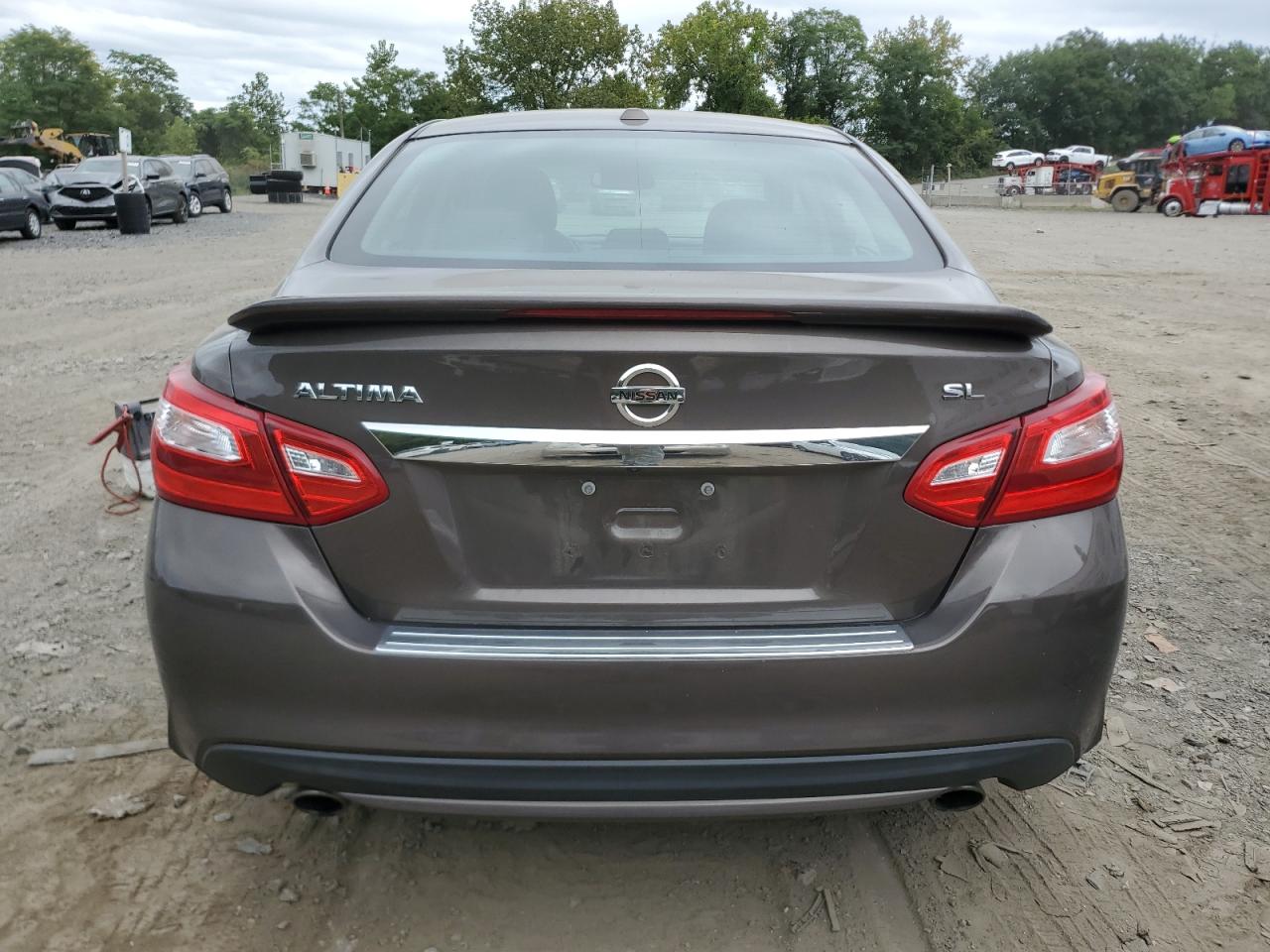 2017 Nissan Altima - Image 6