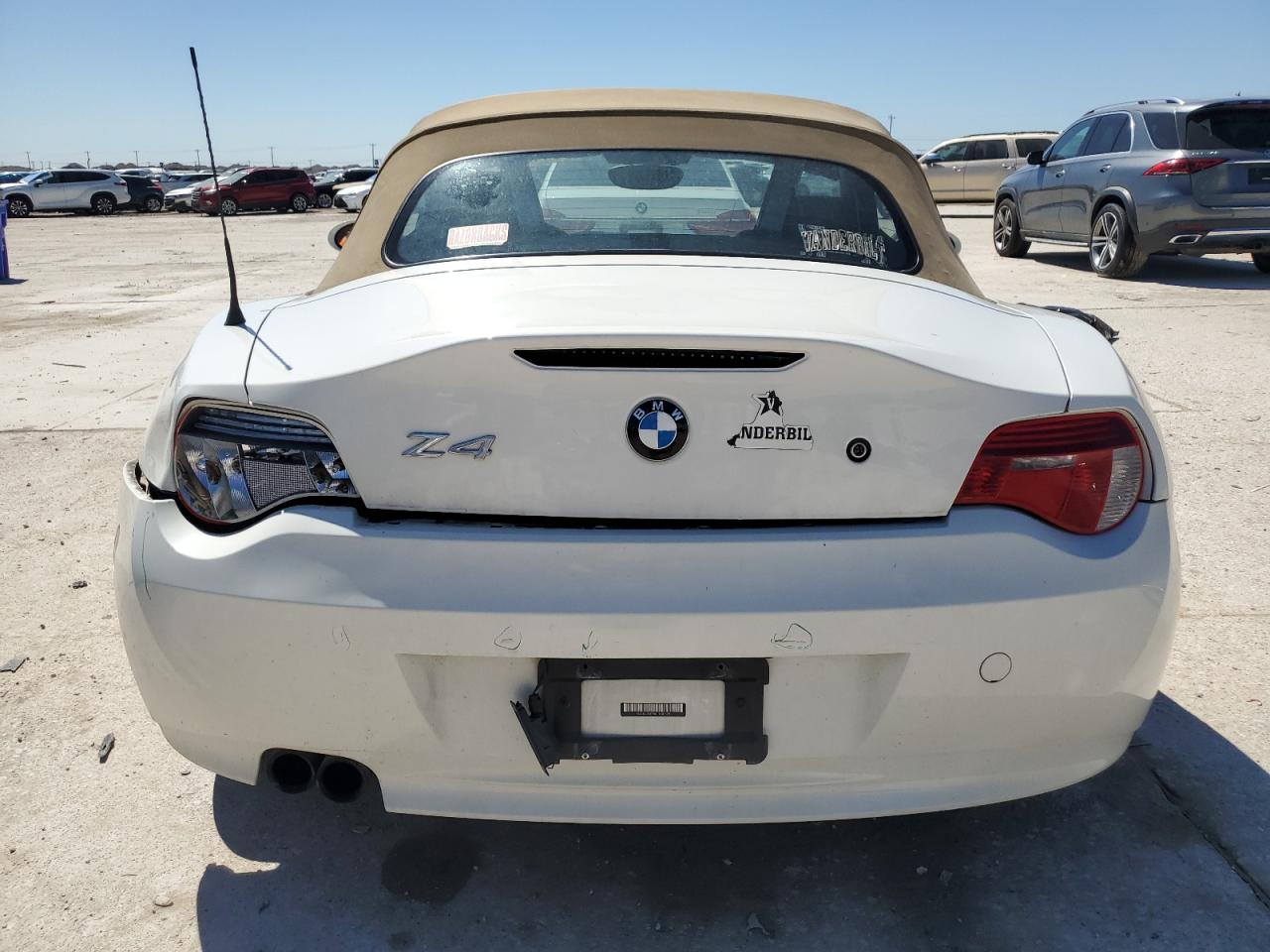 2006 BMW Z4 3.0Si VIN: 4USBU53586LX00528 Lot: 70445404