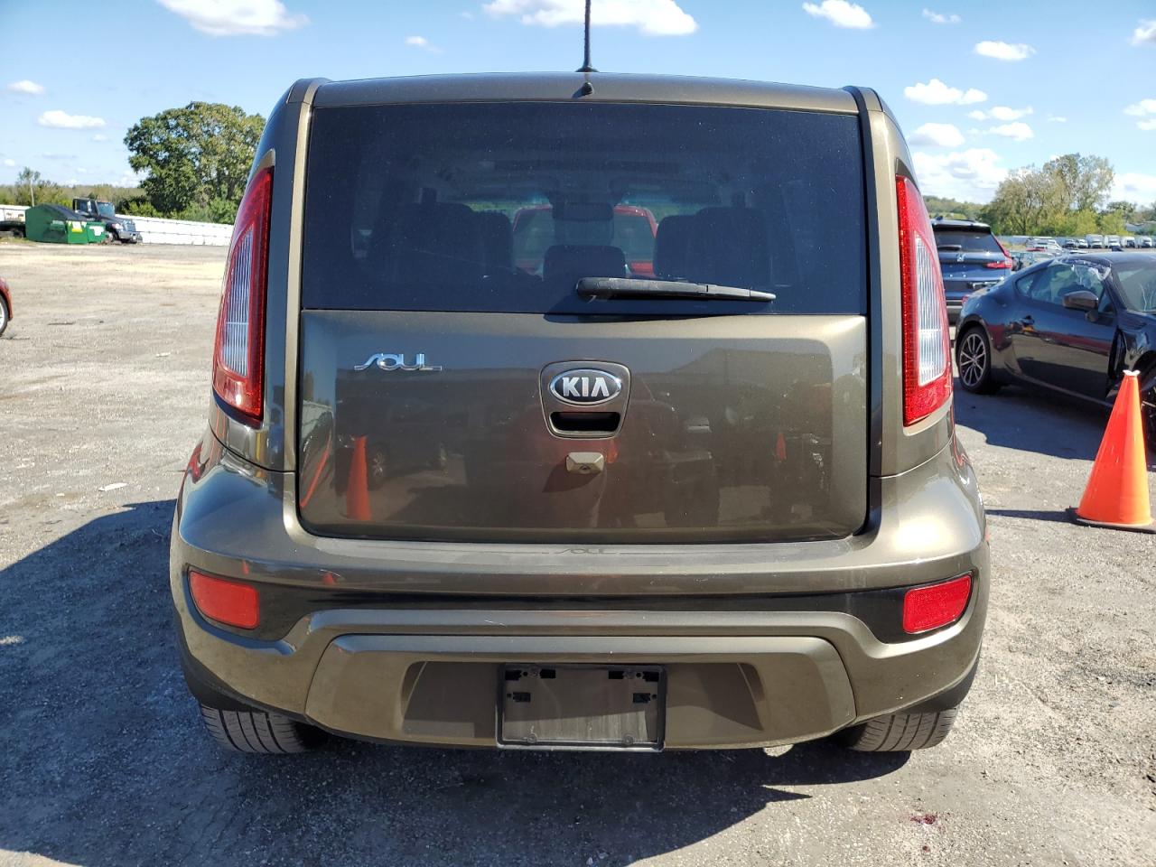 KNDJT2A6XD7571812 2013 Kia Soul +