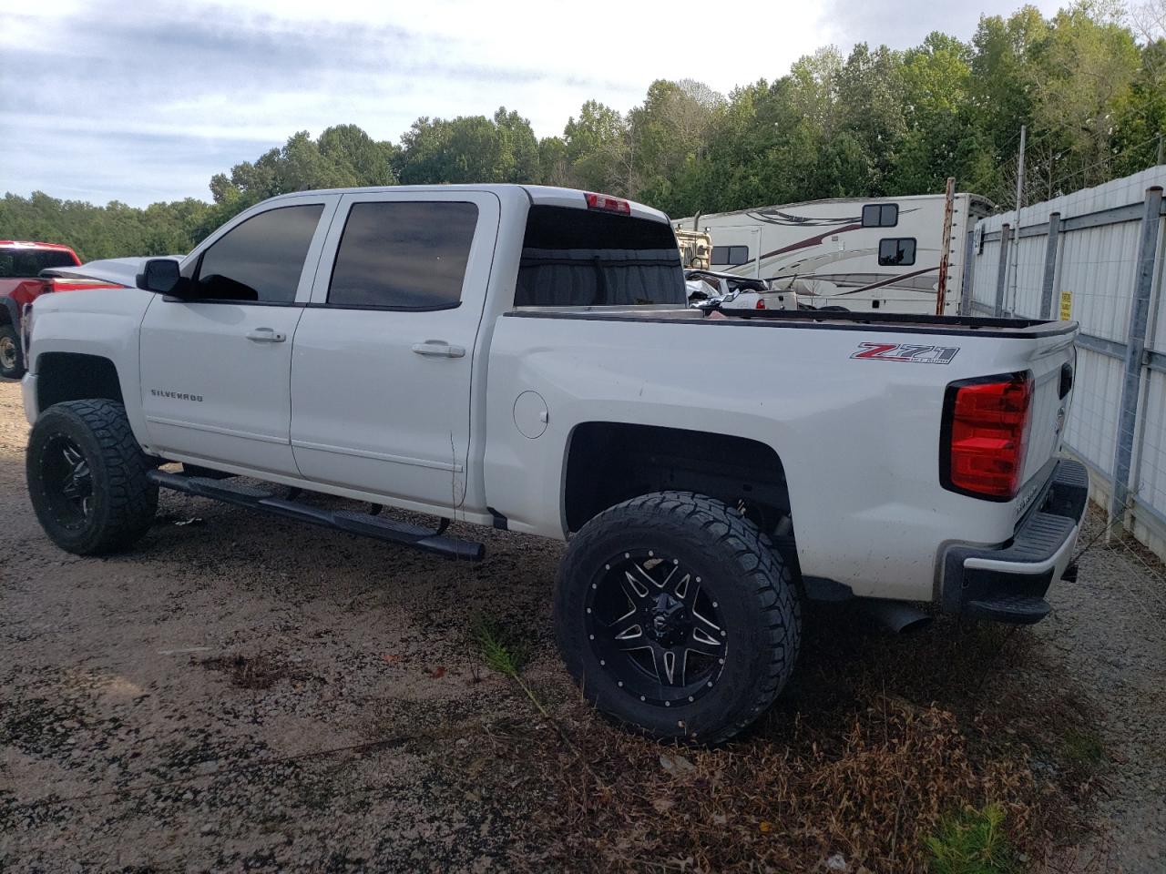 2017 Chevrolet Silverado K1500 Lt VIN: 3GCUKREC5HG286356 Lot: 70097624