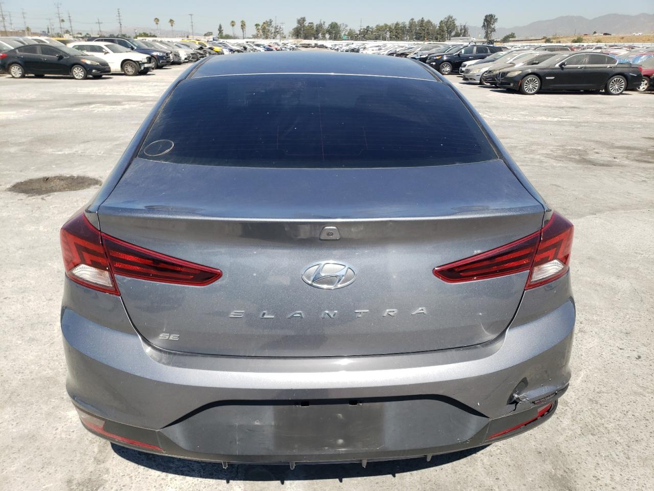 2019 Hyundai Elantra Se VIN: KMHD74LF1KU823709 Lot: 70136854