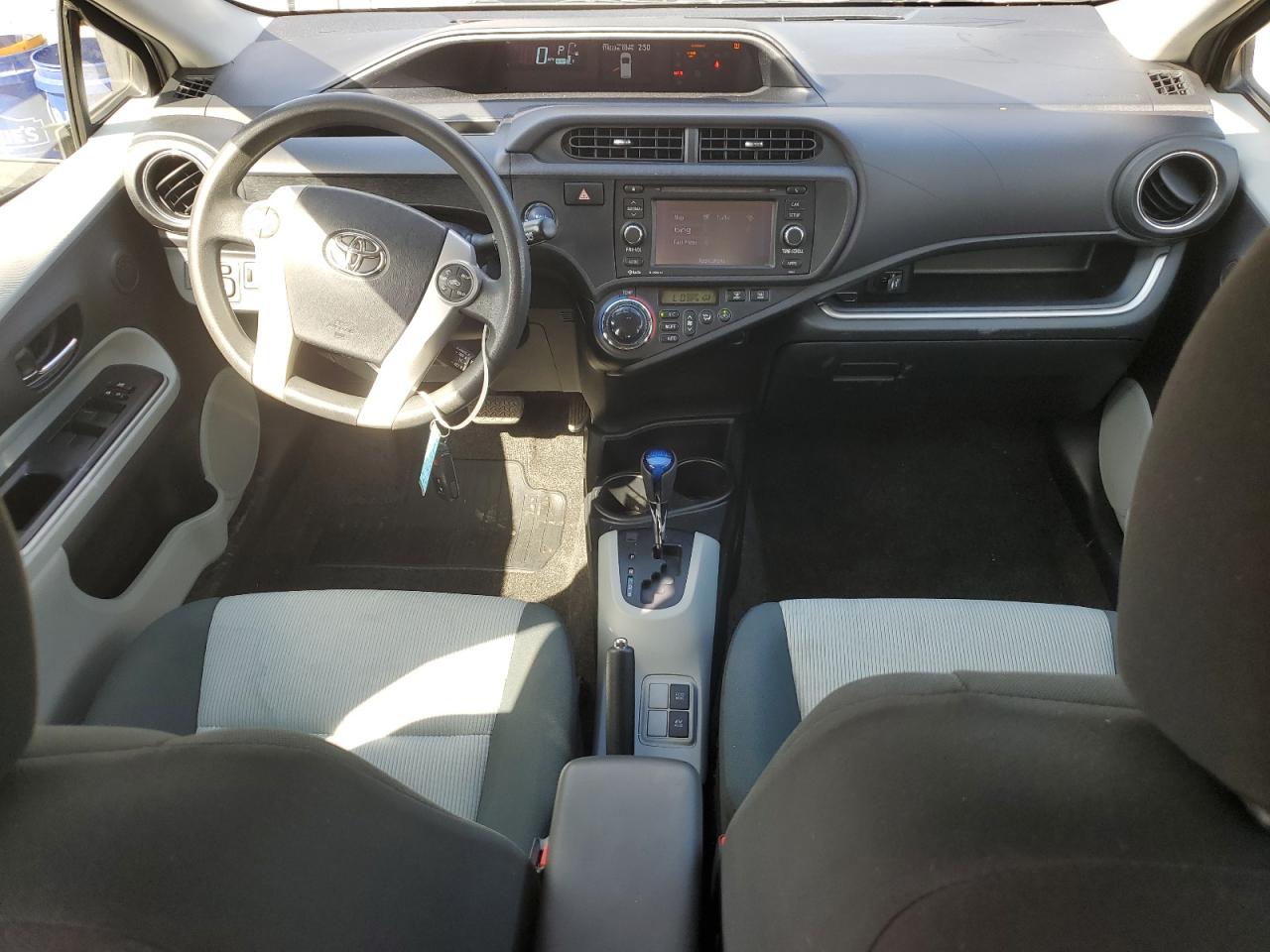 JTDKDTB38E1075326 2014 Toyota Prius C