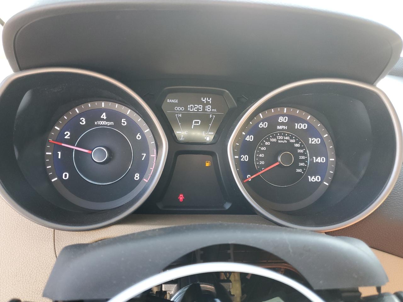 2013 Hyundai Elantra - Image 9