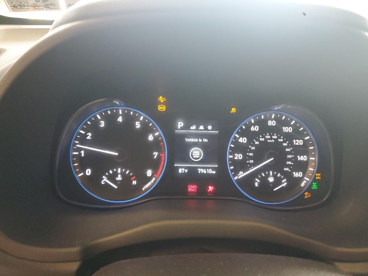 KM8K6CAA6JU085609 2018 Hyundai Kona Sel