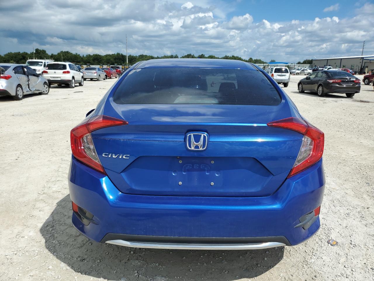 2HGFC2F6XKH561153 2019 Honda Civic Lx