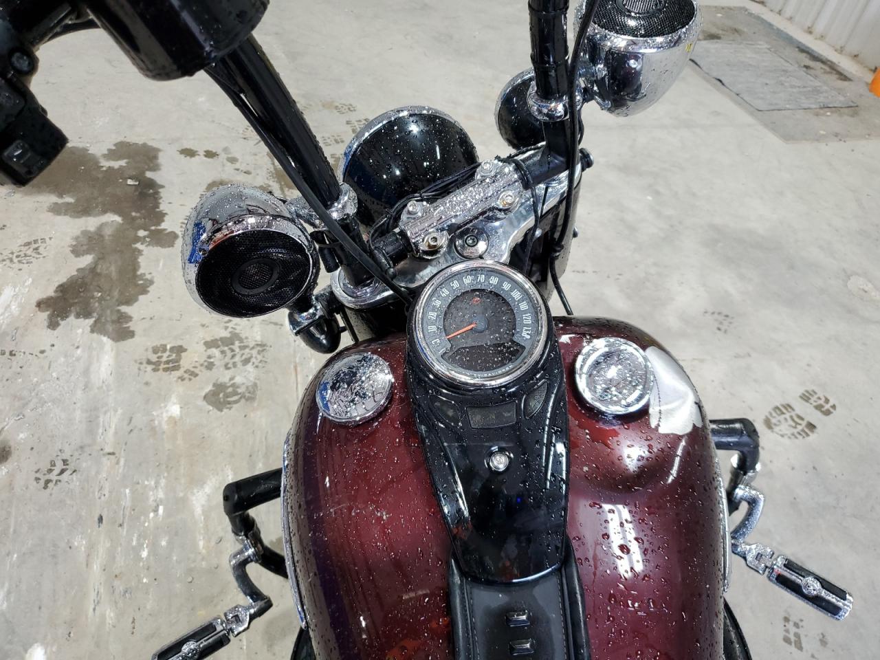 2018 Harley-Davidson Flhc Heritage Classic VIN: 1HD1YAJ19JC013080 Lot: 72245964