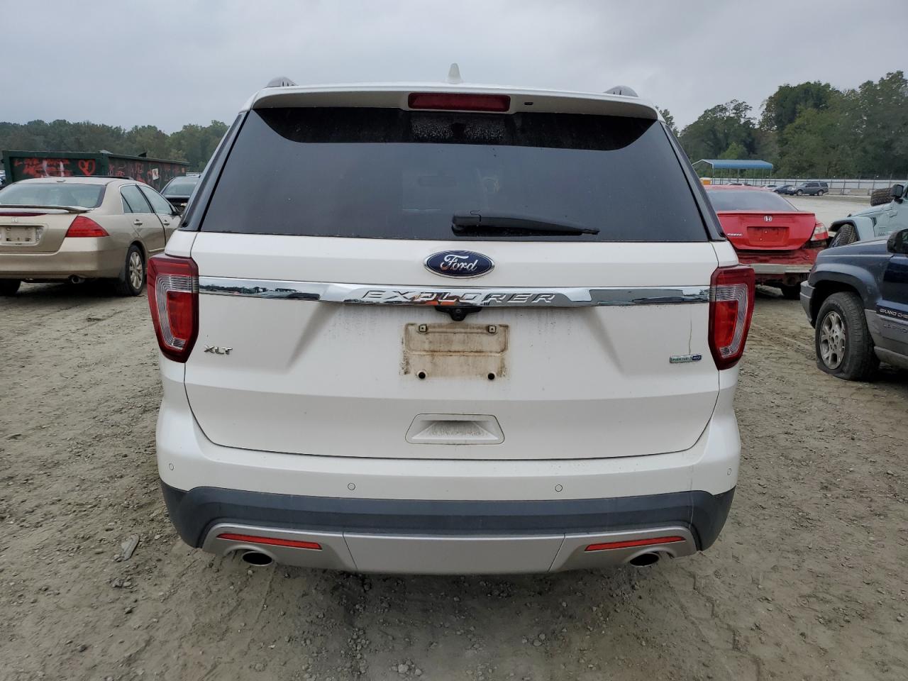 1FM5K8D89GGC20121 2016 Ford Explorer Xlt