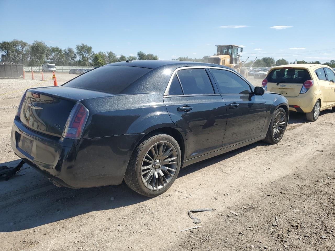 2013 Chrysler 300 - Image 3