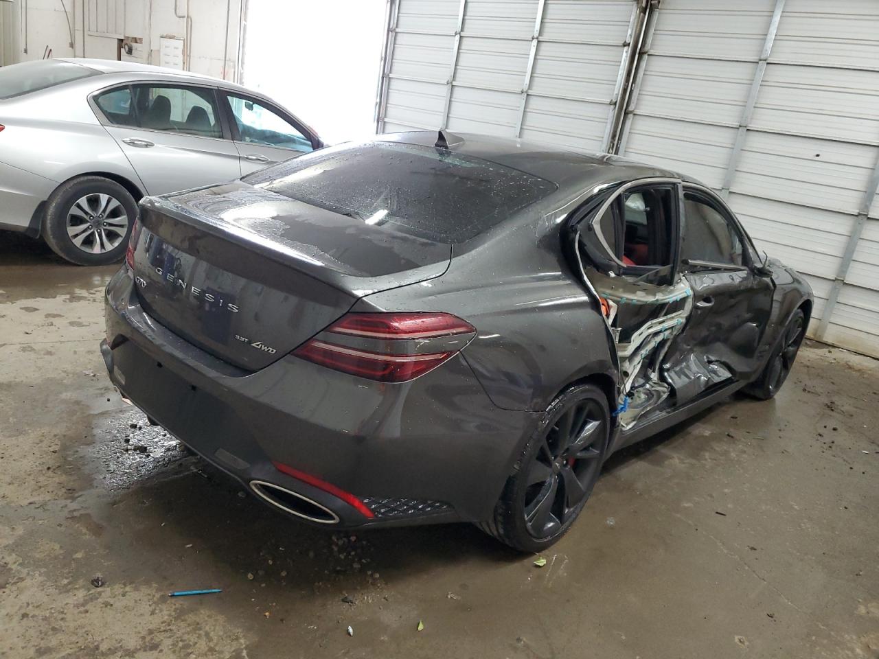 2023 Genesis G70 - Image 3