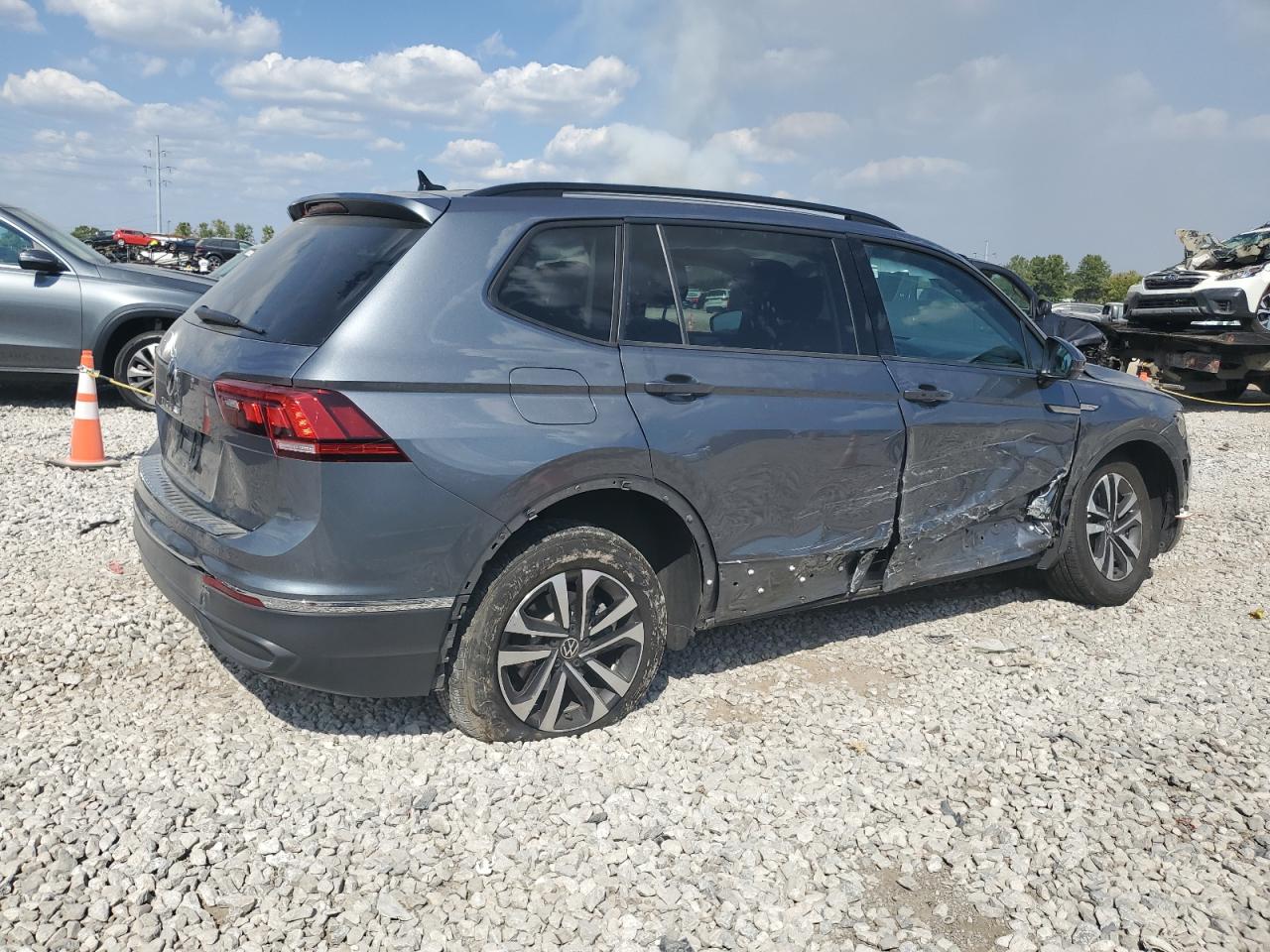 Фото: 3VVRB7AXXPM075397 - 3