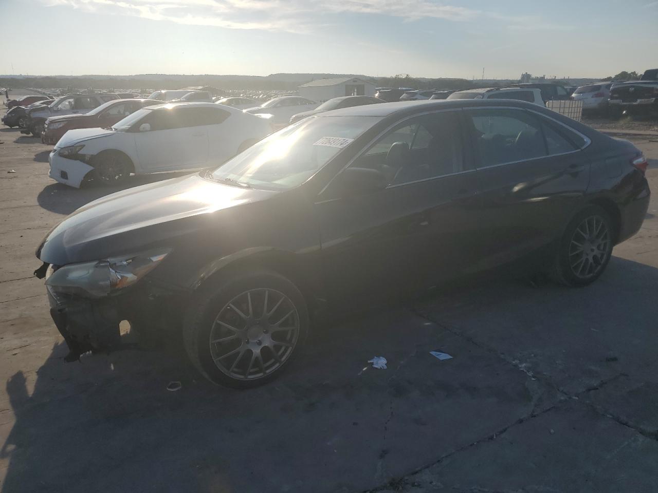 4T1BF1FK5FU025558 2015 TOYOTA CAMRY - Image 1