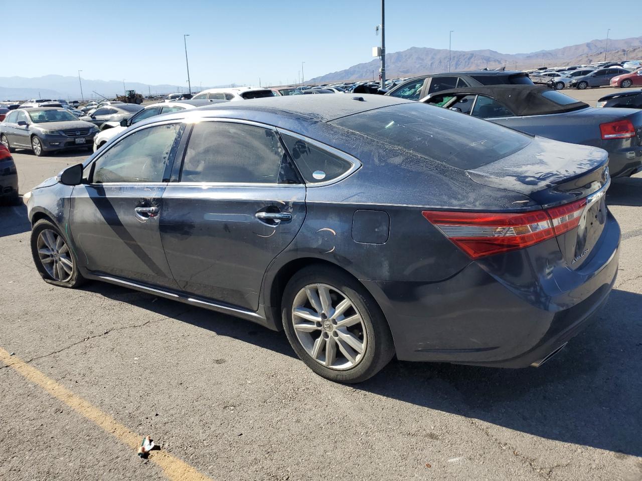 4T1BK1EB5FU156714 2015 TOYOTA AVALON - Image 2