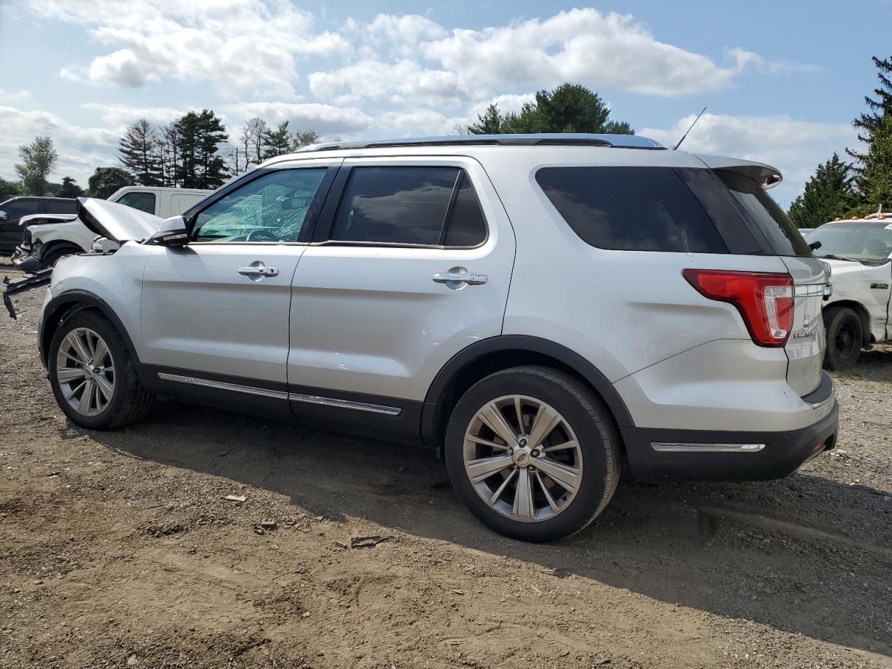 1FM5K7F83KGB43584 2019 FORD EXPLORER - Image 2