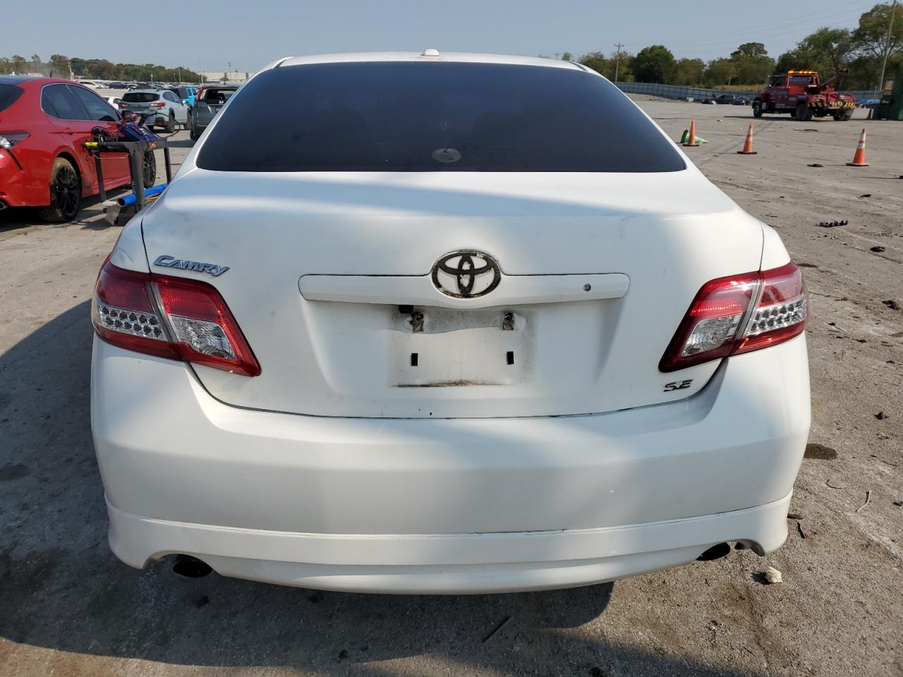 2010 Toyota Camry Base VIN: 4T1BF3EKXAU555935 Lot: 71233064