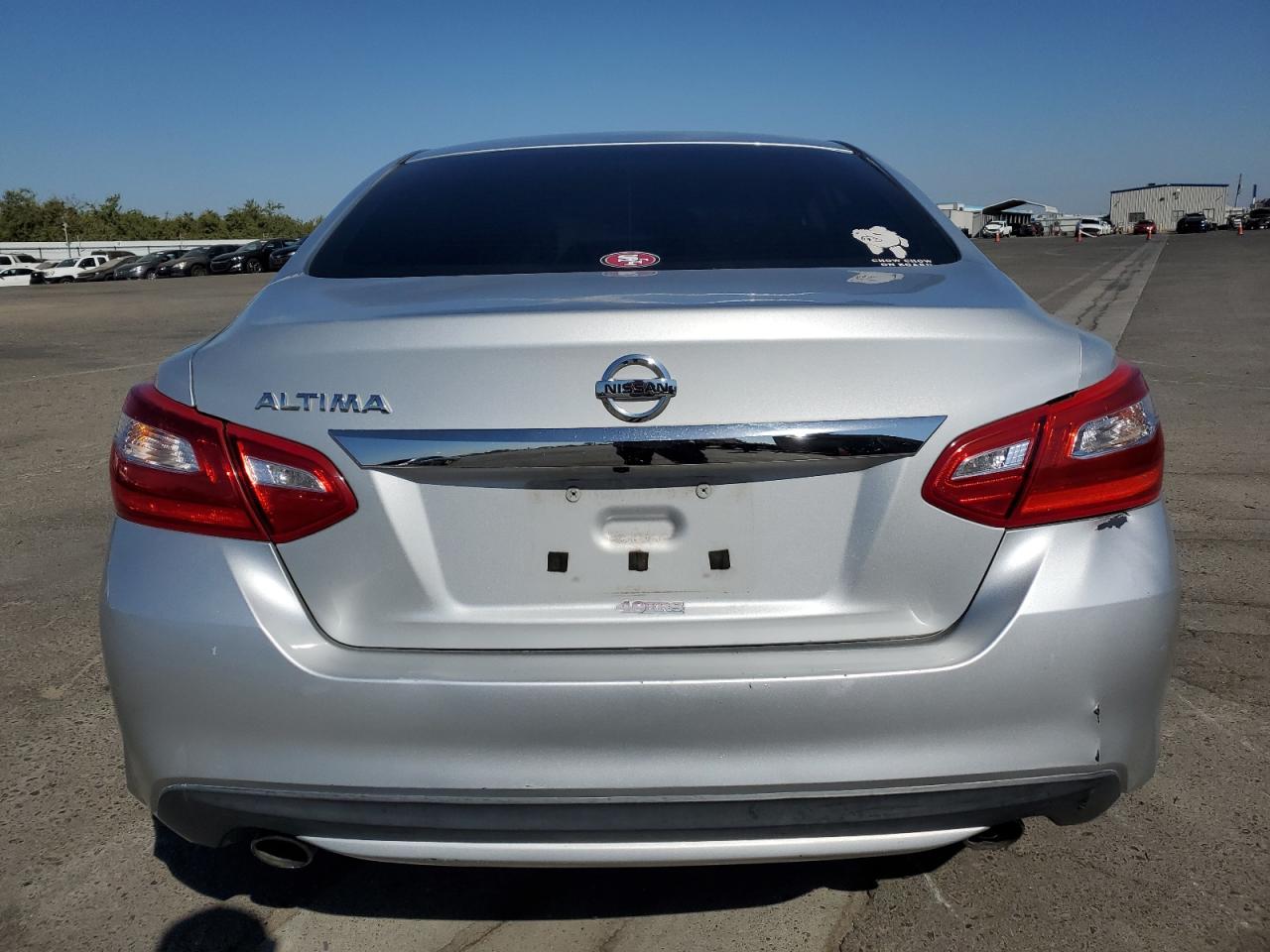 1N4AL3AP1GC197171 2016 Nissan Altima 2.5