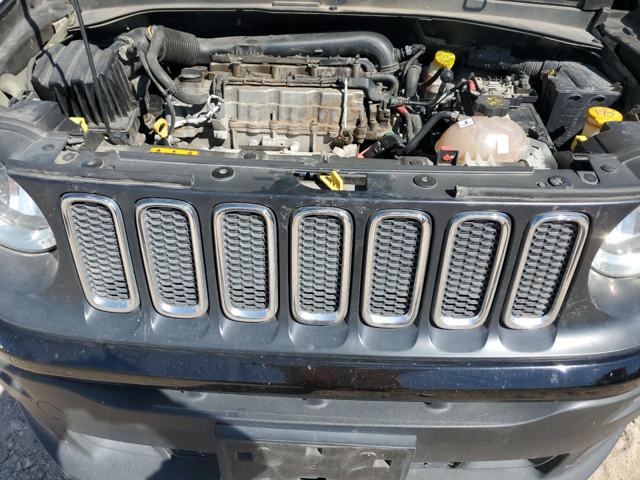 ZACCJABB6HPE82817 2017 Jeep Renegade Latitude