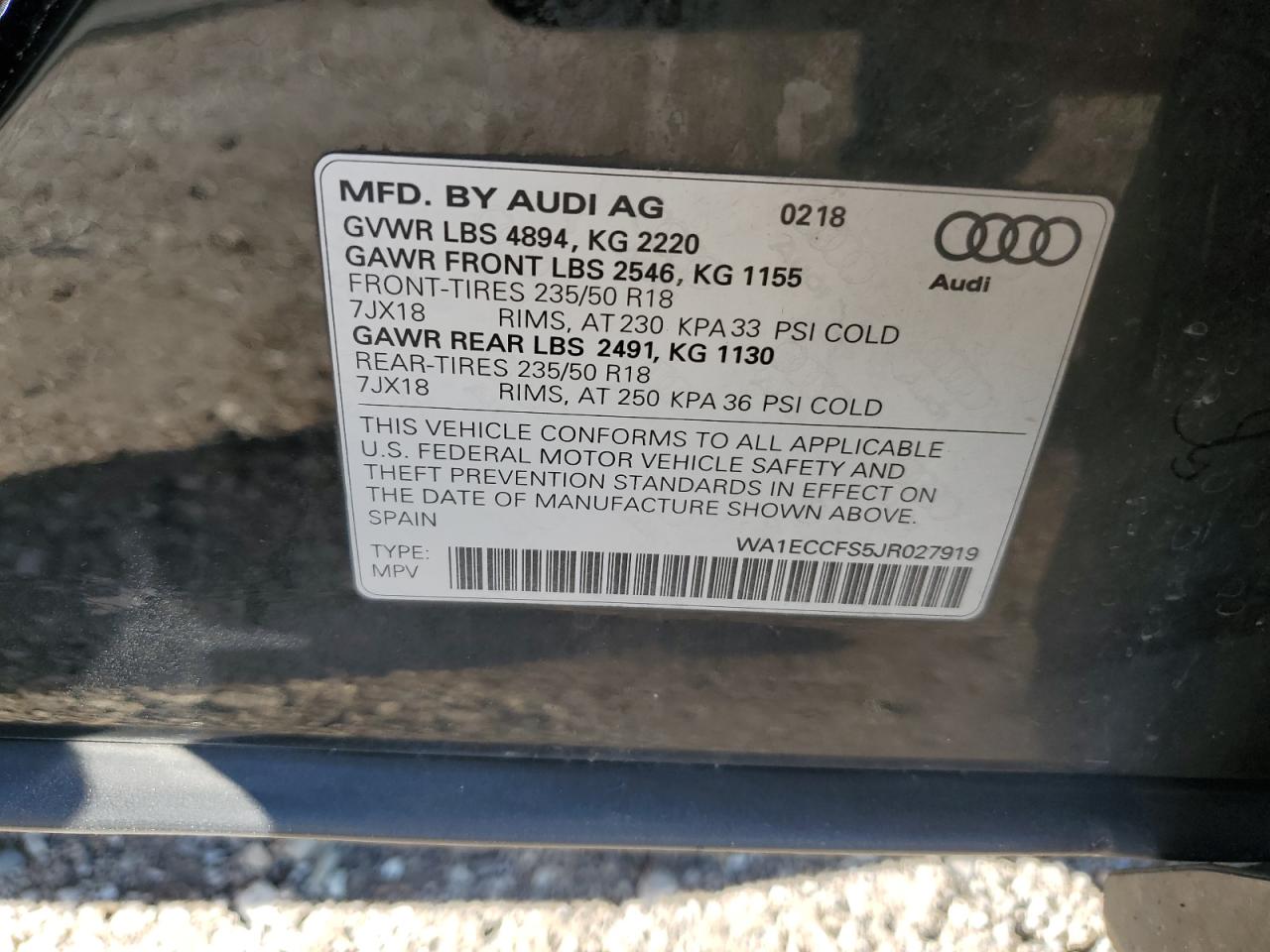 WA1ECCFS5JR027919 2018 Audi Q3 Premium