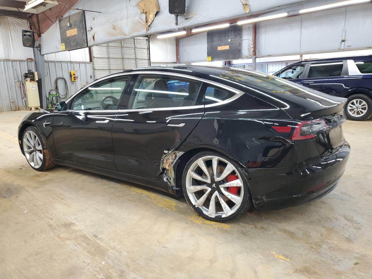 5YJ3E1EB7JF082553 2018 TESLA MODEL 3 - Image 2