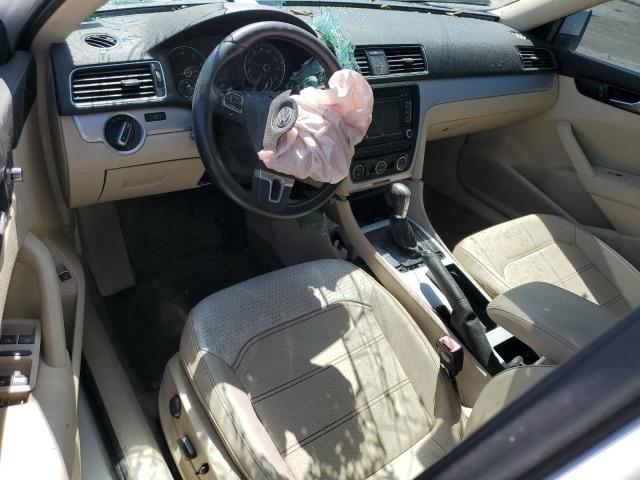 Sedans VOLKSWAGEN PASSAT 2012 Czarny