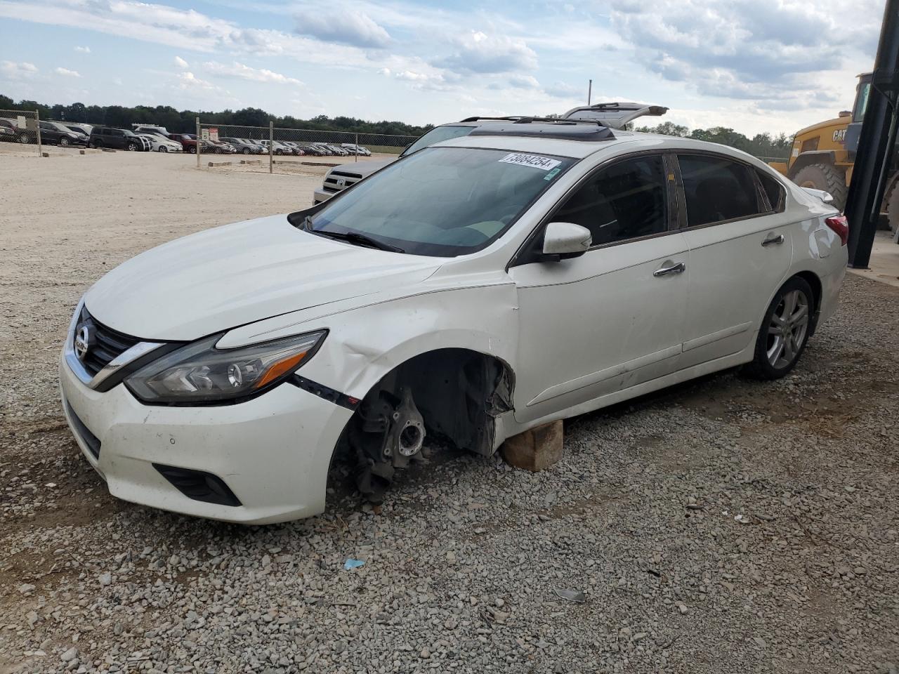 2016 Nissan Altima - Image 1
