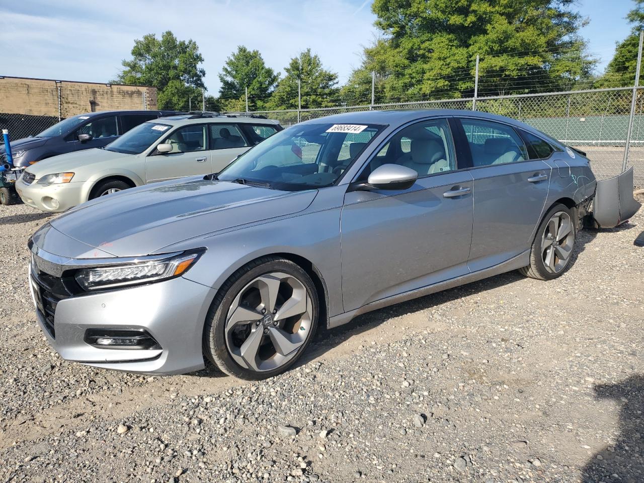 2018 Honda Accord Touring VIN: 1HGCV1F92JA086189 Lot: 69683414