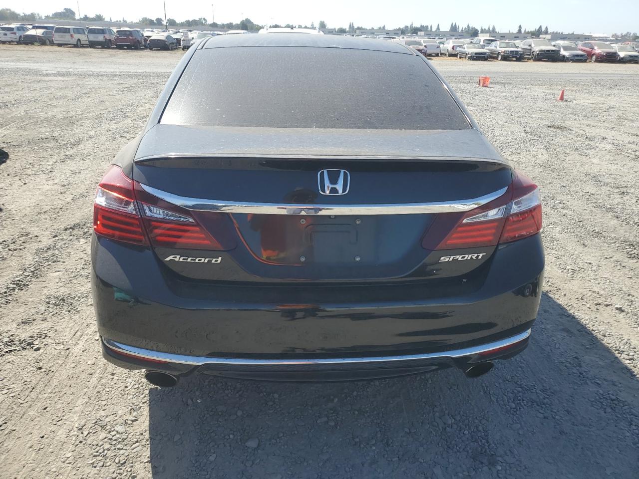 1HGCR2F58HA127619 2017 Honda Accord Sport