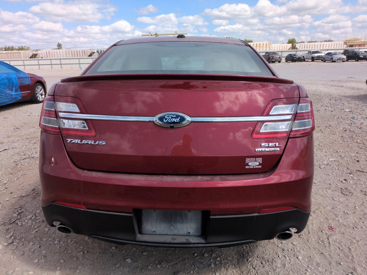 1FAHP2E85FG209250 2015 Ford Taurus Sel