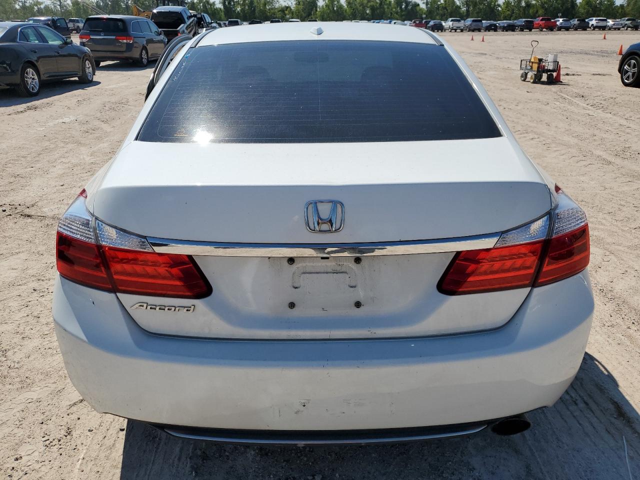 2015 Honda Accord Exl VIN: 1HGCR2F80FA049070 Lot: 70851044