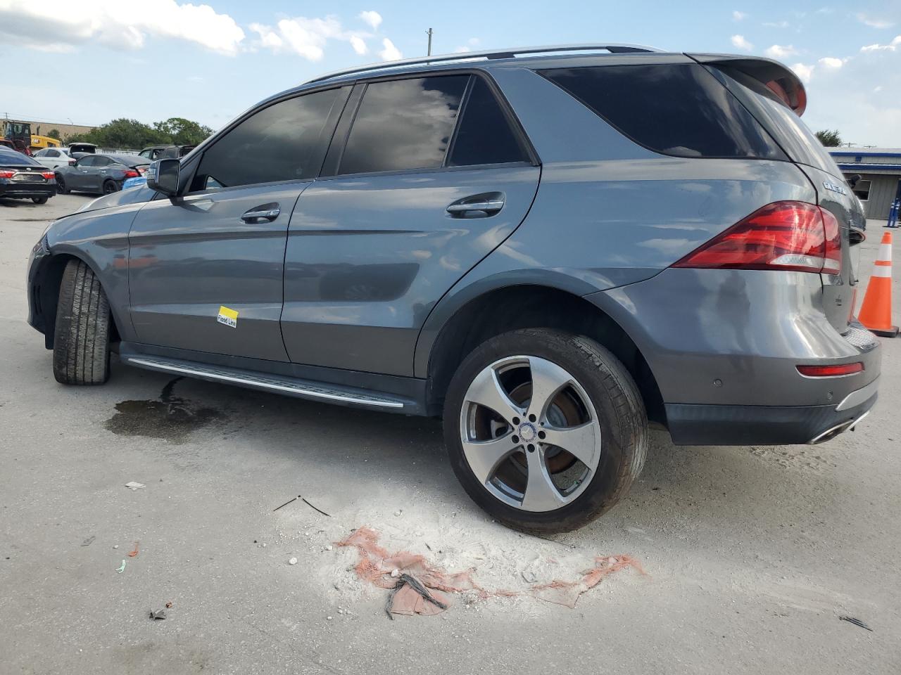 4JGDA5JBXHA903995 2017 MERCEDES-BENZ GLE - Image 2