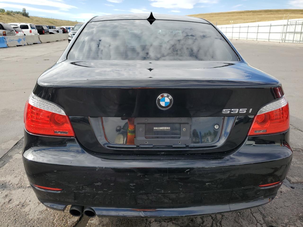 WBANV9C52AC390597 2010 BMW 535 Xi