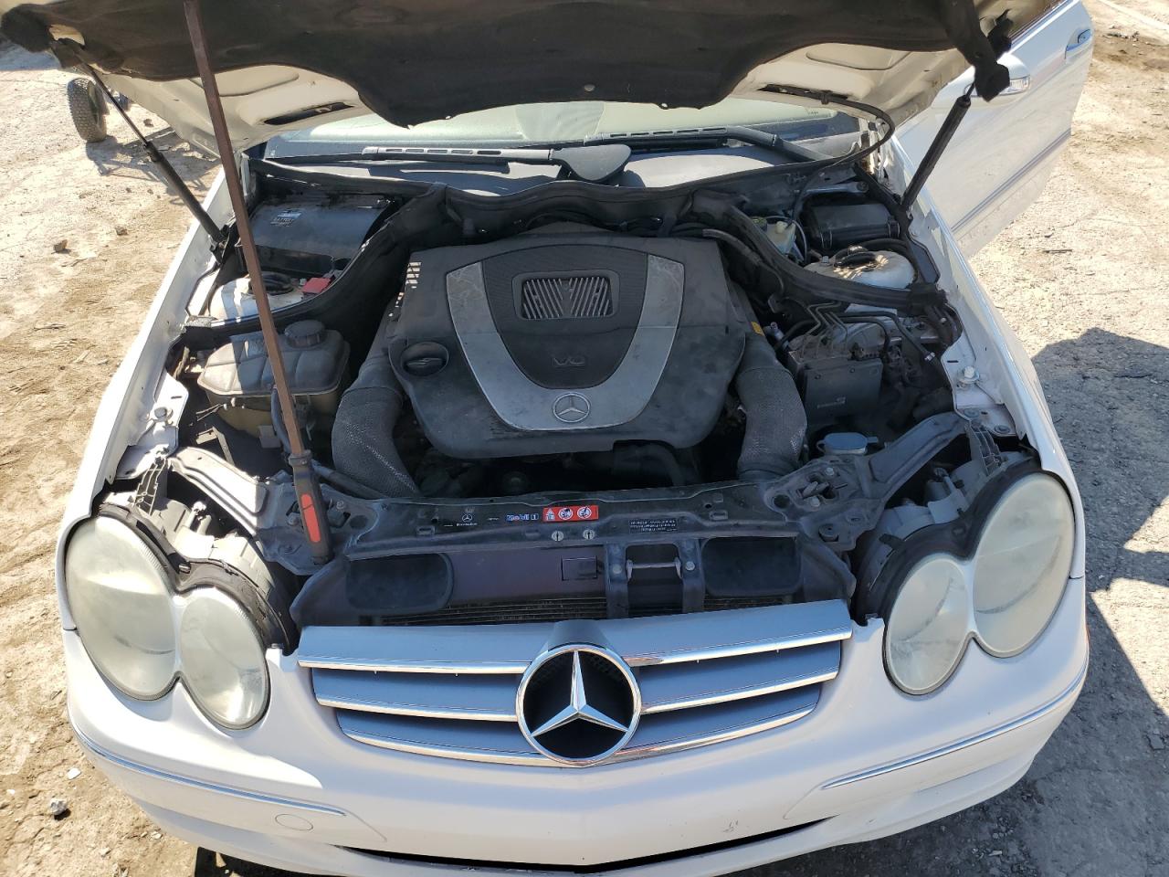 WDBTJ56H66F193215 2006 Mercedes-Benz Clk 350