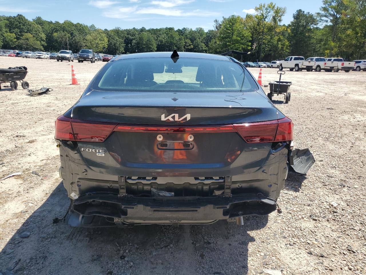 2024 Kia Forte - Image 6
