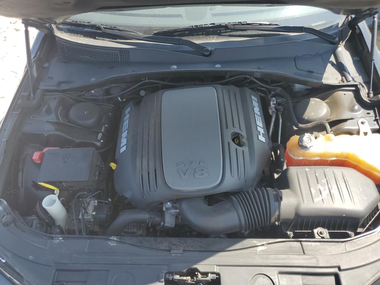 2013 Chrysler 300C VIN: 2C3CCAET9DH527490 Lot: 70822964