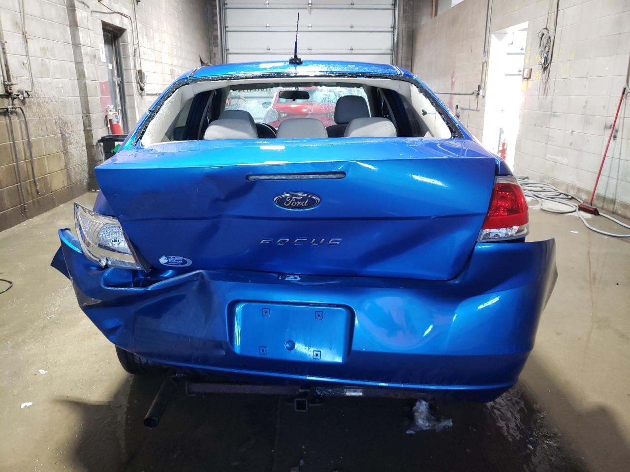 2010 Ford Focus S VIN: 1FAHP3EN0AW280110 Lot: 70724774